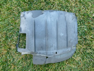 1997 BMW 528i E39 - Lower Engine Compartment Cover Fender Liner Mud Flap, Front Left 81594252